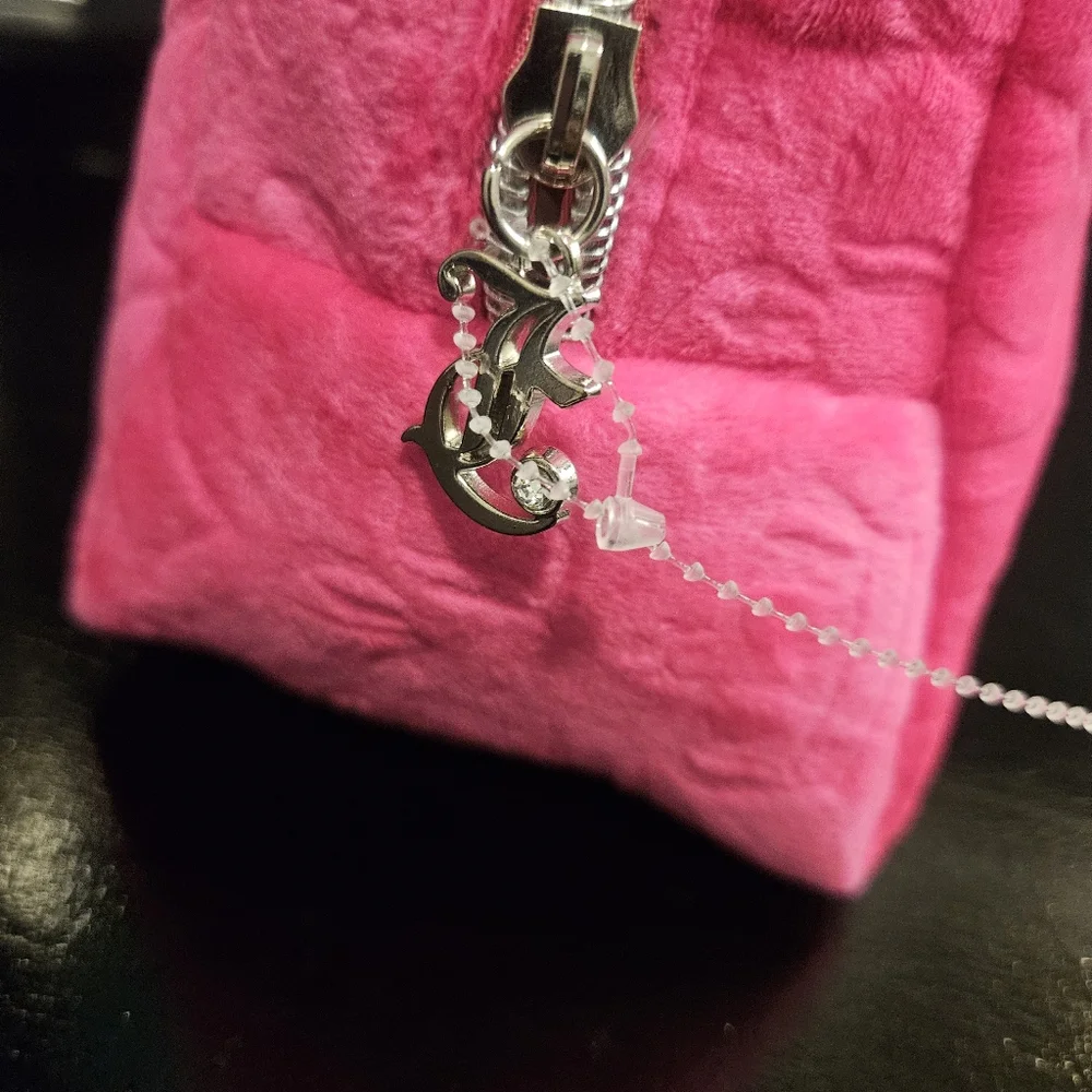 New Juicy Couture Large Pink Crown/Hearts Cosmetic Bag 1 Bottle Incl Gol…